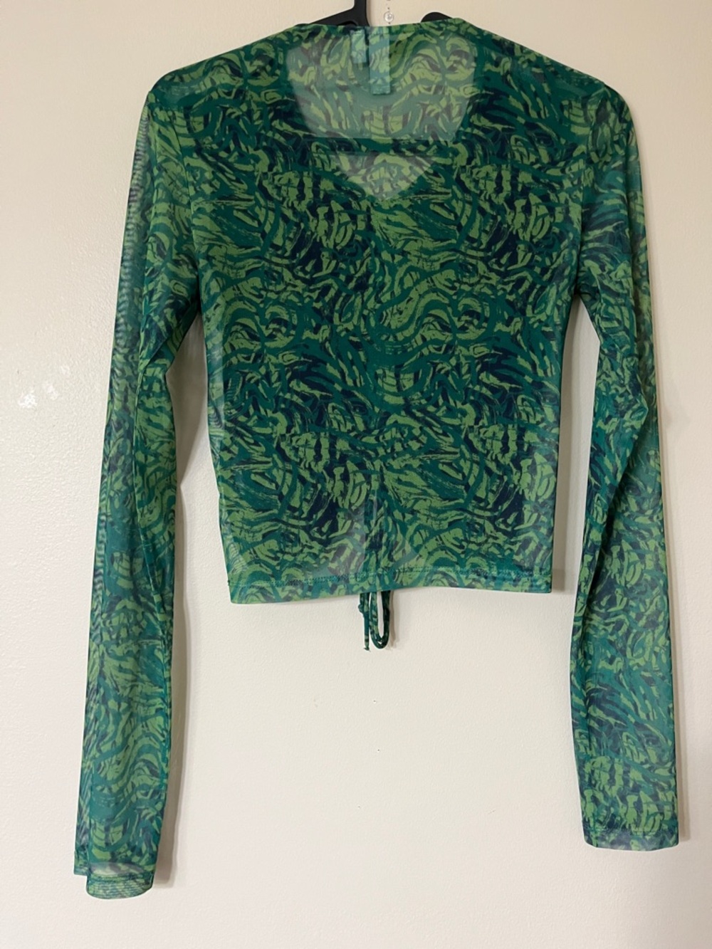 & Other Stories Green Printed Ruched Mesh Long Sleeve Crop Top - Picture 5 of 5